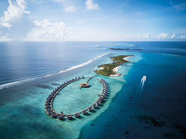 Pontiac Land Ritz-Carlton Maldives